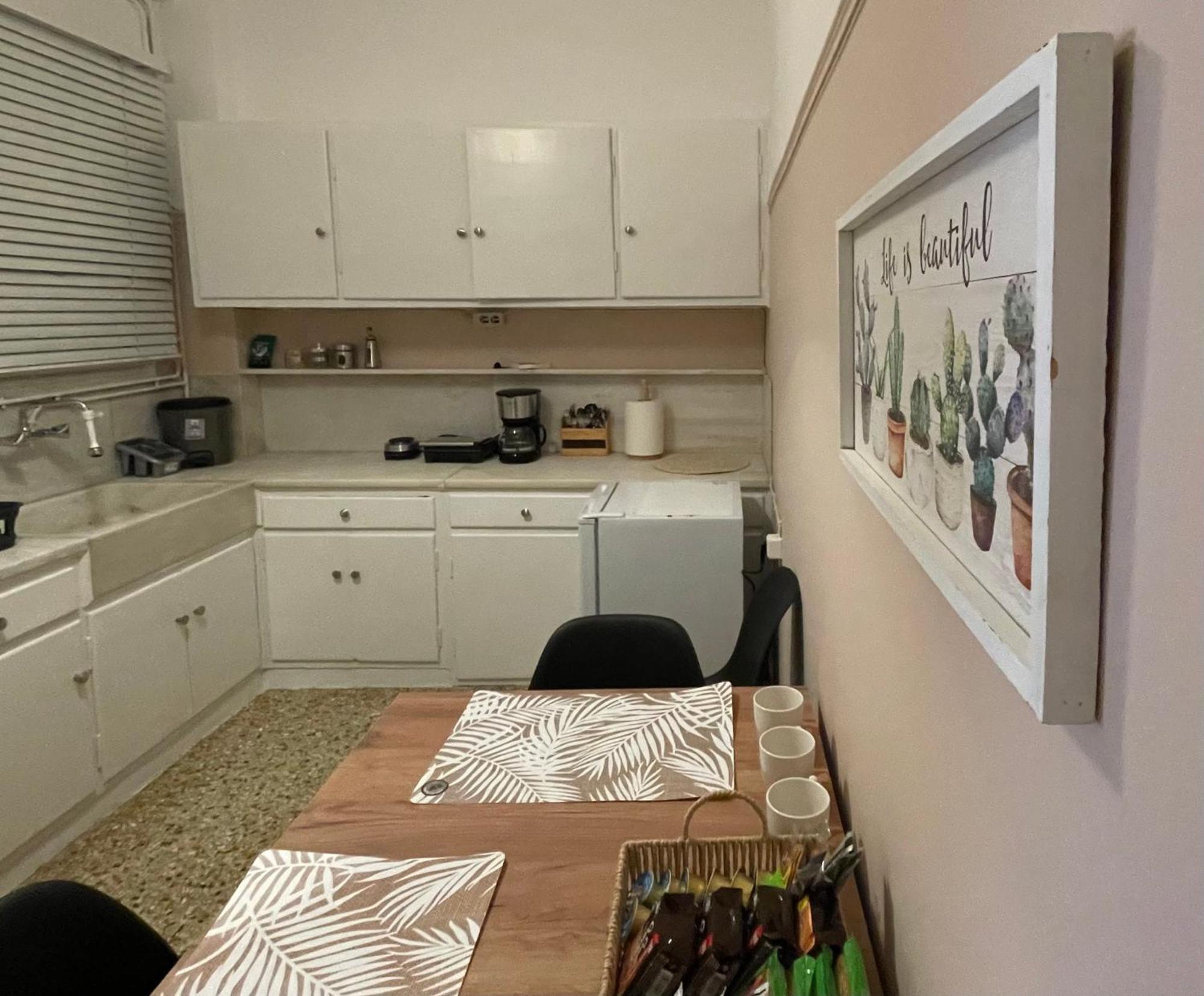 Spacious Apartment Near Panormou Metro Атина Екстериор снимка