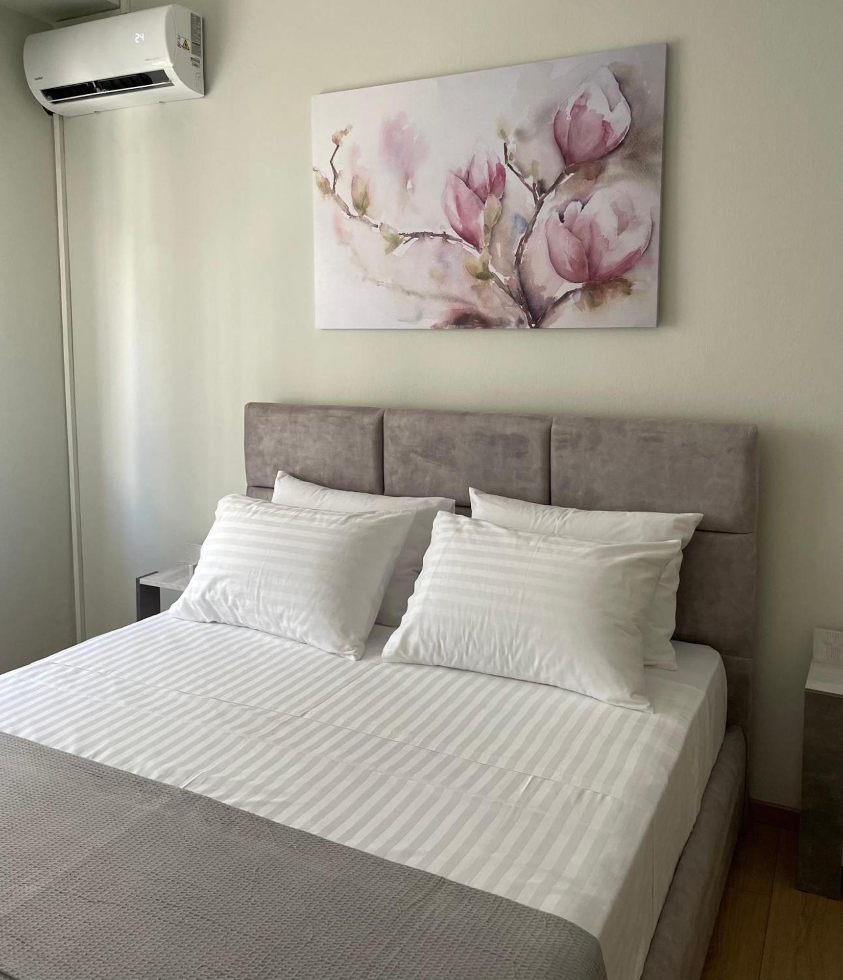 Spacious Apartment Near Panormou Metro Атина Екстериор снимка